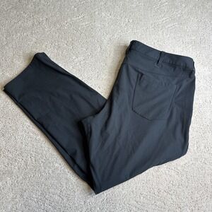 Lululemon ABC Classic Fit Pant
Warpstreme Grey 5 Pocket Chinos
Men's Sz 42x31